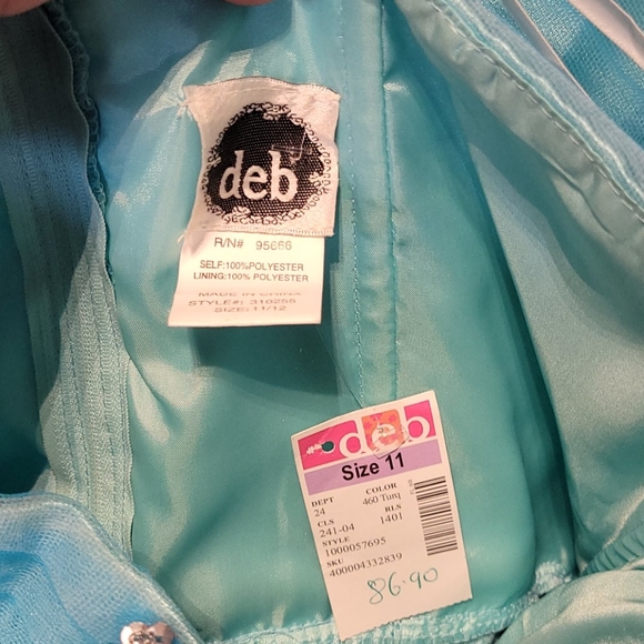 Dress - Picture 5 of 5